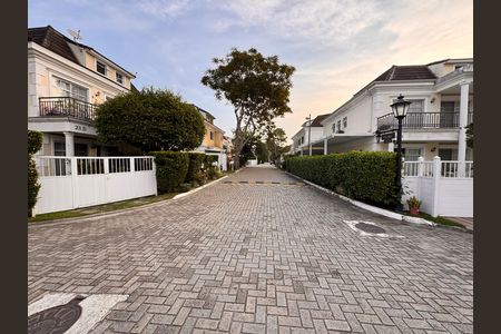 Casa de condomínio para alugar com 226m², 3 quartos e 3 vagasÁrea comum