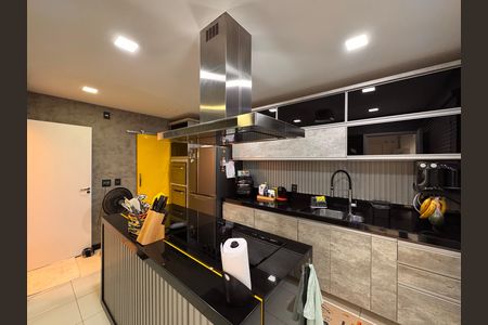 Casa de condomínio para alugar com 226m², 3 quartos e 3 vagasCozinha e Área de Serviço