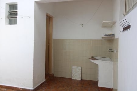 Casa para alugar com 70m², 2 quartos e 1 vagaÁrea de Serviço 