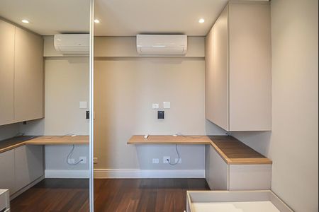 Apartamento para alugar com 131m², 3 quartos e 2 vagas