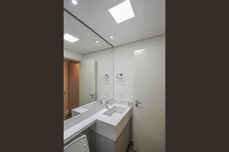 Apartamento para alugar com 131m², 3 quartos e 2 vagas Apartamento para alugar com 131m², 3 quartos e 2 vagasBanheiro da Suíte 2