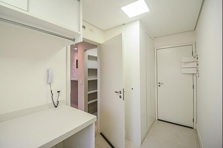 Apartamento para alugar com 131m², 3 quartos e 2 vagas Apartamento para alugar com 131m², 3 quartos e 2 vagasÁrea de Serviço