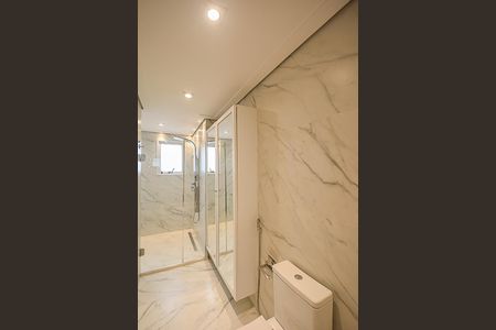 Apartamento para alugar com 131m², 3 quartos e 2 vagas Apartamento para alugar com 131m², 3 quartos e 2 vagasBanheiro da Suíte