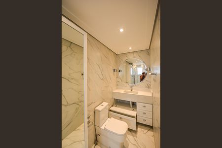 Apartamento para alugar com 131m², 3 quartos e 2 vagas Apartamento para alugar com 131m², 3 quartos e 2 vagasBanheiro da Suíte