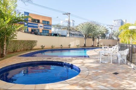 Apartamento para alugar com 131m², 3 quartos e 2 vagas Apartamento para alugar com 131m², 3 quartos e 2 vagasÁrea comum - Piscina
