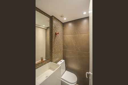 Apartamento para alugar com 131m², 3 quartos e 2 vagas Apartamento para alugar com 131m², 3 quartos e 2 vagasLavabo