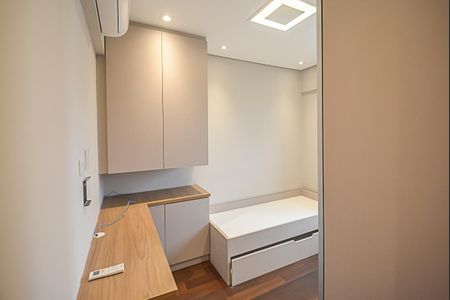 Apartamento para alugar com 131m², 3 quartos e 2 vagas Apartamento para alugar com 131m², 3 quartos e 2 vagasQuarto 2 - Suíte