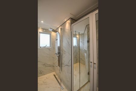 Apartamento para alugar com 131m², 3 quartos e 2 vagas Apartamento para alugar com 131m², 3 quartos e 2 vagasBanheiro da Suíte