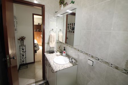 Casa de condomínio para alugar com 115m², 3 quartos e 2 vagasBanheiro
