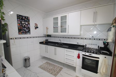 Casa de condomínio para alugar com 115m², 3 quartos e 2 vagasCozinha