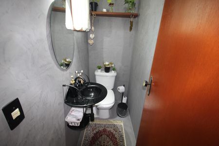 Casa de condomínio para alugar com 115m², 3 quartos e 2 vagasLavabo