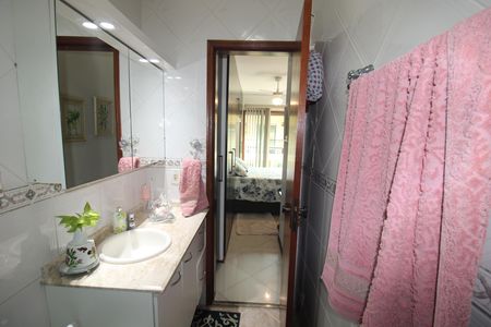 Casa de condomínio para alugar com 115m², 3 quartos e 2 vagasQuarto 1 - Banheiro