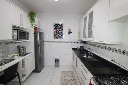 Casa de condomínio para alugar com 115m², 3 quartos e 2 vagasCozinha