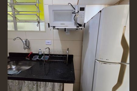 Cozinha de apartamento para alugar com 1 quarto, 44m² em Cidade Ocian, Praia Grande