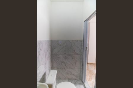 Banheiro de kitnet/studio à venda com 1 quarto, 44m² em Engenhoca, Niterói