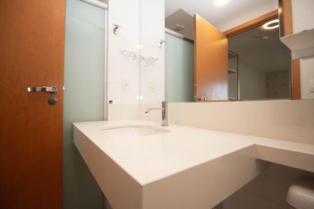 Apartamento para alugar com 40m², 1 quarto e 1 vaga Apartamento para alugar com 40m², 1 quarto e 1 vagaBanheiro da Suíte