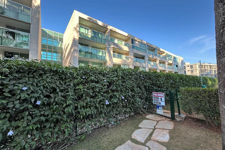 Apartamento para alugar com 40m², 1 quarto e 1 vaga Apartamento para alugar com 40m², 1 quarto e 1 vagaFachada
