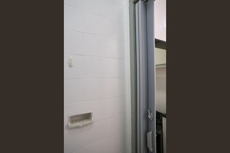 Apartamento para alugar com 78m², 2 quartos e sem vaga Apartamento para alugar com 78m², 2 quartos e sem vagaBanheiro de serviço
