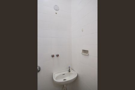 Apartamento para alugar com 78m², 2 quartos e sem vaga Apartamento para alugar com 78m², 2 quartos e sem vagaBanheiro de serviço
