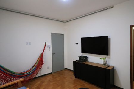 Sala de apartamento para alugar com 2 quartos, 78m² em Funcionários, Belo Horizonte