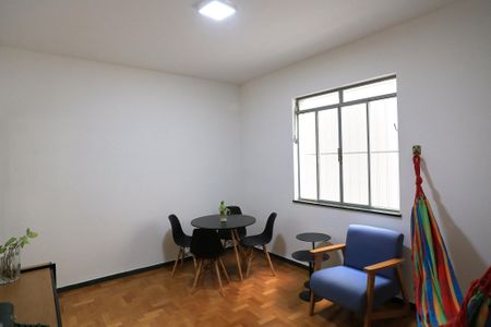 Apartamento para alugar com 78m², 2 quartos e sem vaga Apartamento para alugar com 78m², 2 quartos e sem vagaSala