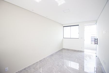 Sala de casa para alugar com 2 quartos, 120m² em Tres Barras, Contagem