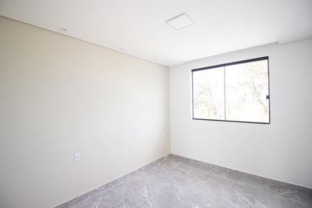 Quarto Suíte de casa para alugar com 2 quartos, 120m² em Tres Barras, Contagem