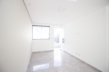 Sala de casa para alugar com 2 quartos, 120m² em Tres Barras, Contagem
