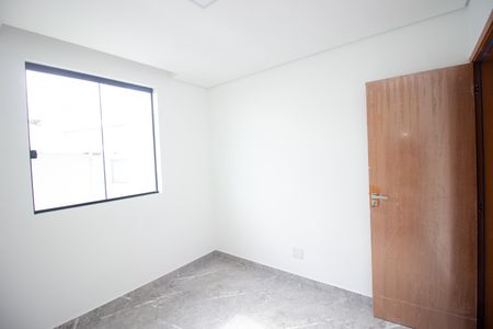 Casa para alugar com 120m², 2 quartos e 3 vagasQuarto 1