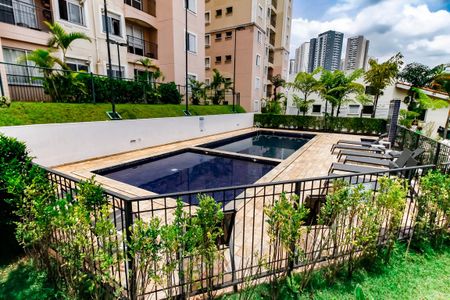 Apartamento à venda com 49m², 2 quartos e 1 vaga Apartamento à venda com 49m², 2 quartos e 1 vagaÁrea comum - Piscina