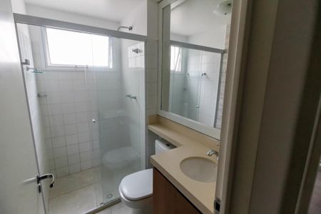 Banheiro de apartamento à venda com 2 quartos, 49m² em Vila Andrade, São Paulo