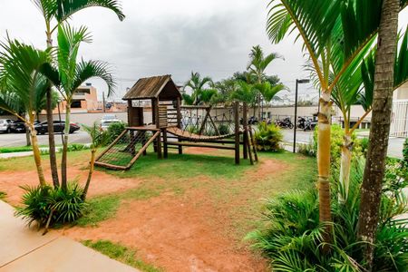 Apartamento à venda com 49m², 2 quartos e 1 vaga Apartamento à venda com 49m², 2 quartos e 1 vagaÁrea comum - Playground