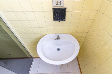 Casa à venda com 176m², 3 quartos e 3 vagasBanheiro