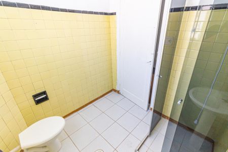 Casa à venda com 176m², 3 quartos e 3 vagasBanheiro
