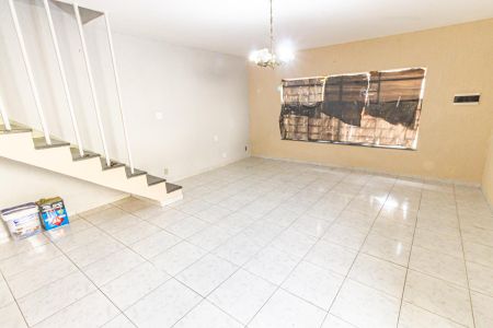 Sala de casa à venda com 3 quartos, 176m² em Vila Bertioga, São Paulo