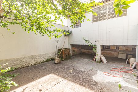 Casa à venda com 176m², 3 quartos e 3 vagasQuintal
