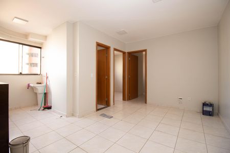 Sala de apartamento para alugar com 2 quartos, 48m² em Quadra 101, Brasília