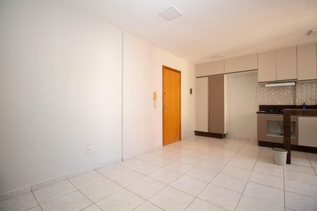 Sala de apartamento para alugar com 2 quartos, 48m² em Quadra 101, Brasília