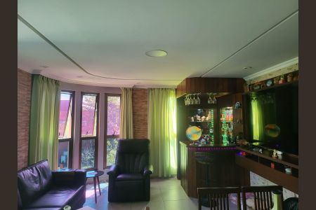 Apartamento à venda com 100m², 2 quartos e 1 vagaSala