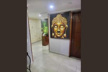 Apartamento à venda com 100m², 2 quartos e 1 vagaCorredor