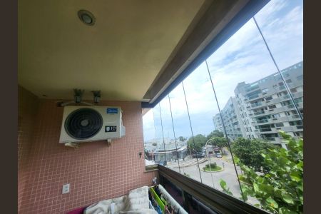Apartamento à venda com 100m², 2 quartos e 1 vagaVaranda