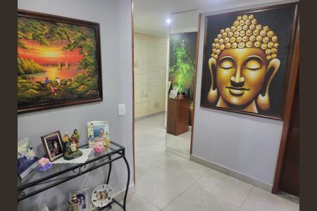 Apartamento à venda com 100m², 2 quartos e 1 vagaCorredor
