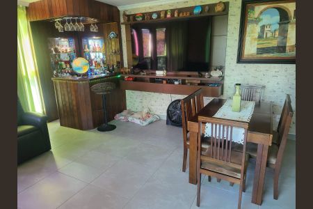 Apartamento à venda com 100m², 2 quartos e 1 vagaCozinha
