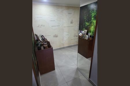 Apartamento à venda com 100m², 2 quartos e 1 vagaCorredor