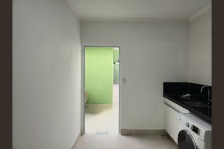 Casa à venda com 300m², 4 quartos e 4 vagas Casa à venda com 300m², 4 quartos e 4 vagasÁrea de Serviço