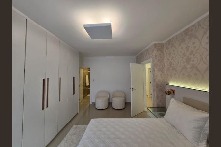Casa à venda com 300m², 4 quartos e 4 vagas Casa à venda com 300m², 4 quartos e 4 vagasSuíte 02