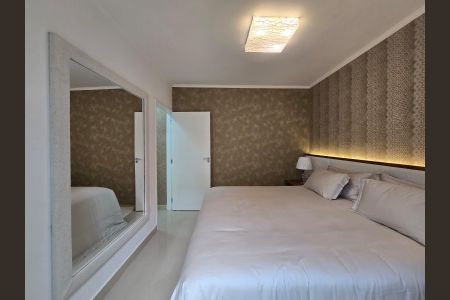 Casa à venda com 300m², 4 quartos e 4 vagas Casa à venda com 300m², 4 quartos e 4 vagasSuíte 03