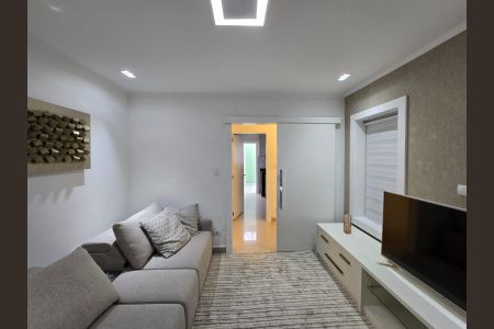 Casa à venda com 300m², 4 quartos e 4 vagas Casa à venda com 300m², 4 quartos e 4 vagasSala de TV