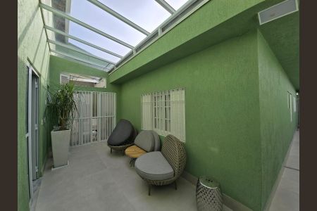 Casa à venda com 300m², 4 quartos e 4 vagas Casa à venda com 300m², 4 quartos e 4 vagasQuintal