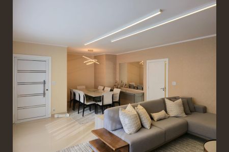 Casa à venda com 300m², 4 quartos e 4 vagas Casa à venda com 300m², 4 quartos e 4 vagasSala